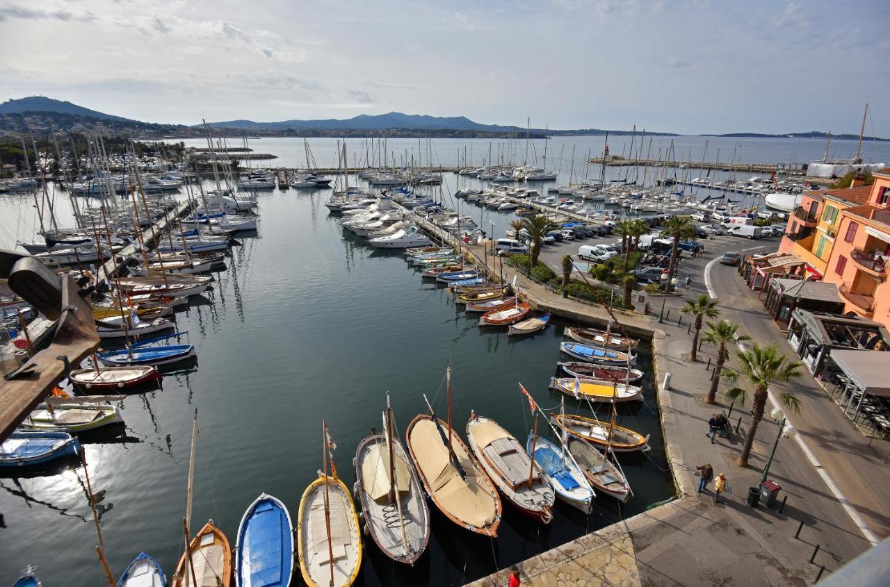 Hotel Restaurant De La Tour Sanary-sur-Mer Εξωτερικό φωτογραφία