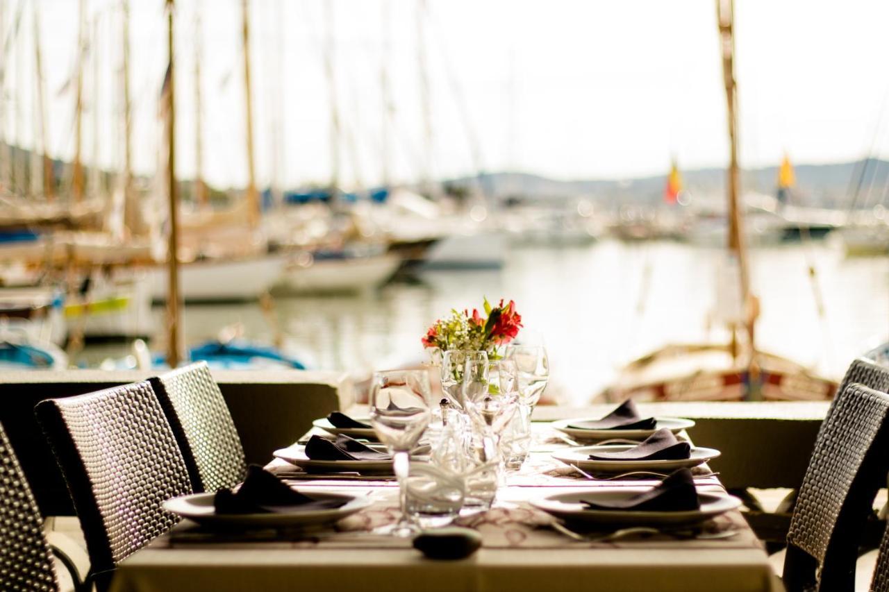 Hotel Restaurant De La Tour Sanary-sur-Mer Εξωτερικό φωτογραφία